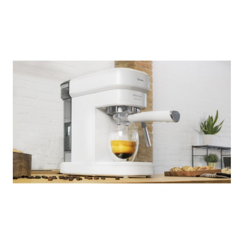 cecotec-cafelizzia-790-maquina-espresso-1-2-l-5.jpg