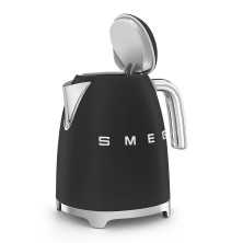 smeg-klf03blmeu-tetera-electrica-1-7-l-2400-w-negro-cromo-9.jpg