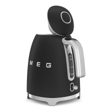 smeg-klf03blmeu-tetera-electrica-1-7-l-2400-w-negro-cromo-10.jpg